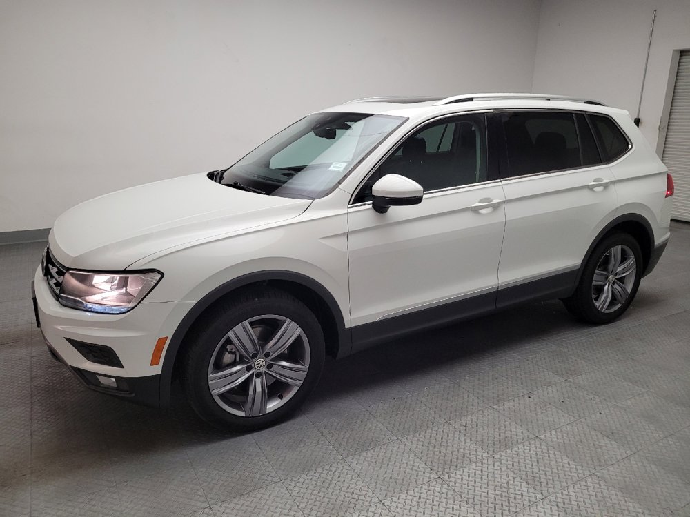 Used 2021 Volkswagen Tiguan SEL FWD image 2