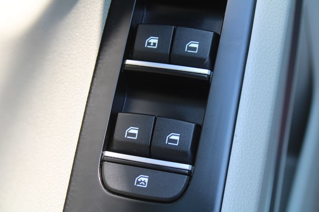 Certified 2021 Kia Soul LX FWD image 19