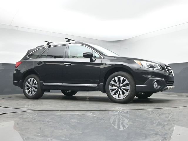 Used 2017 Subaru Outback 2.5i Touring w/ Popular Package #5A image 10