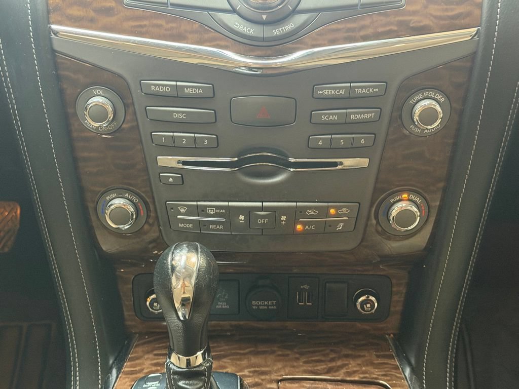 Used 2019 Nissan Armada Platinum w/ Captain's Chairs Package RWD image 15