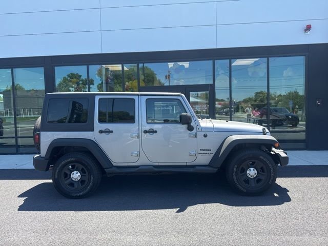 Used 2016 Jeep Wrangler Unlimited Sport w/ Quick Order Package 24S AWD/4WD image 2