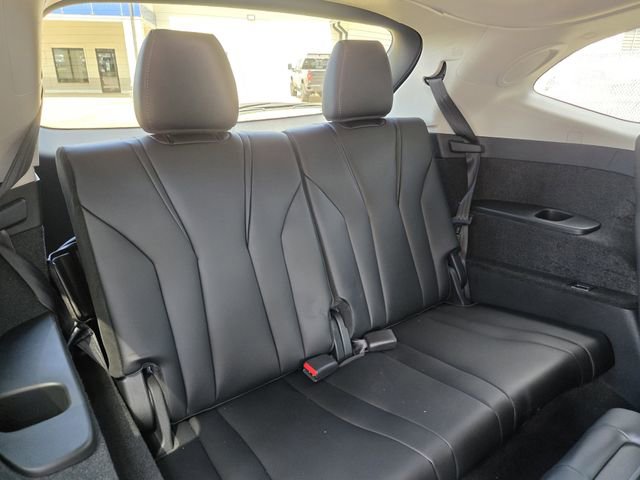 Certified 2025 Acura MDX FWD w/ Technology Package image 23