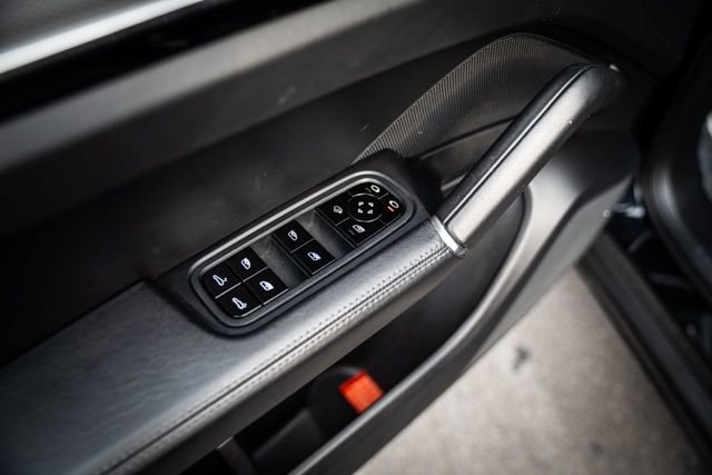 Used 2021 Porsche Cayenne GTS AWD/4WD image 49