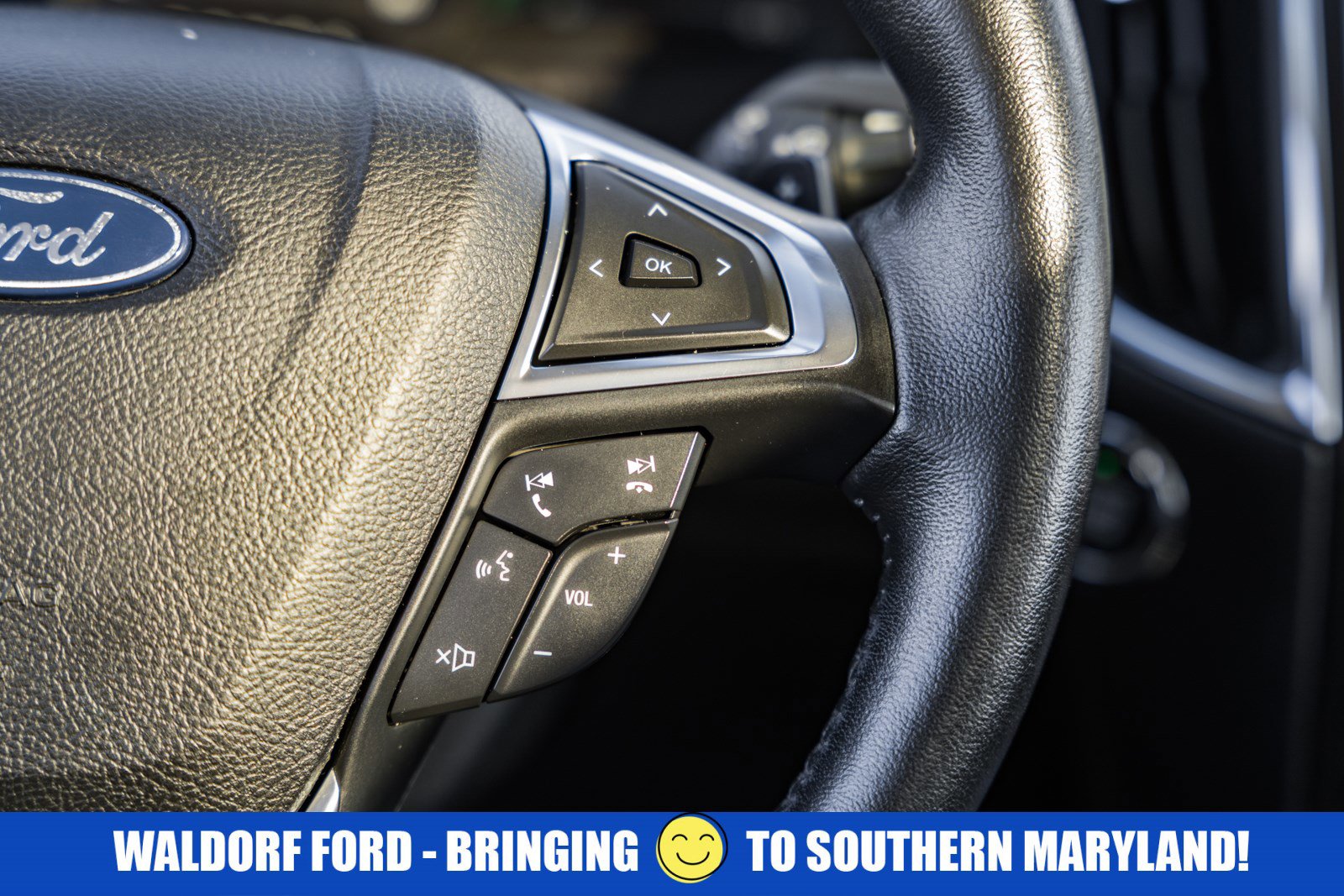 Certified 2020 Ford Edge Titanium w/ Equipment Group 301A image 29