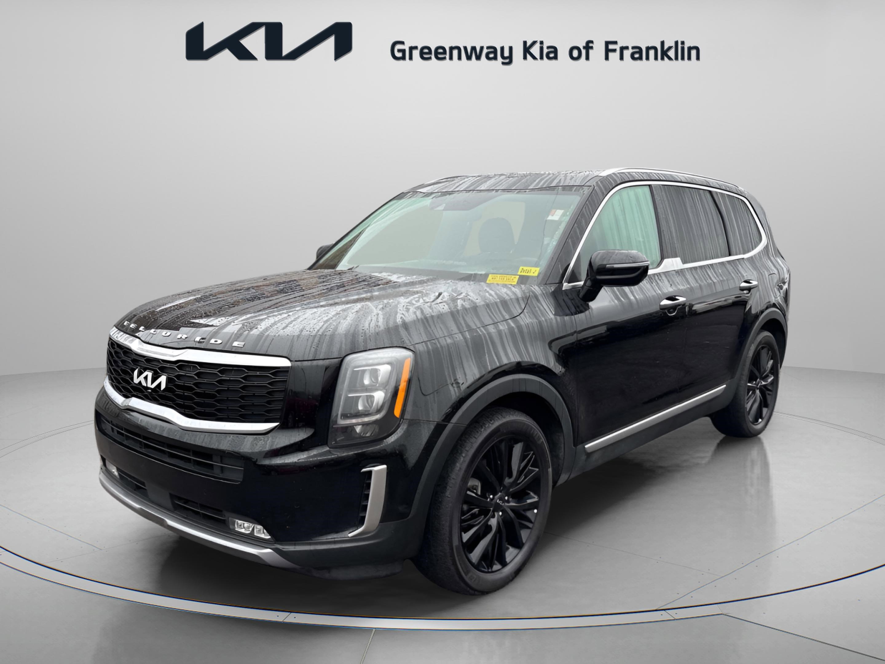 Used 2022 Kia Telluride SX w/ SX Prestige Package image 3