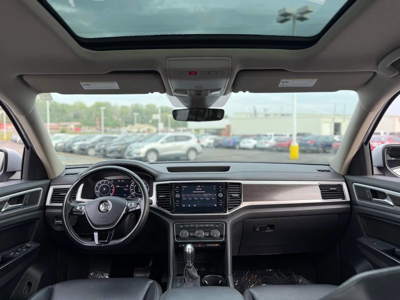 Used 2019 Volkswagen Atlas SEL image 24