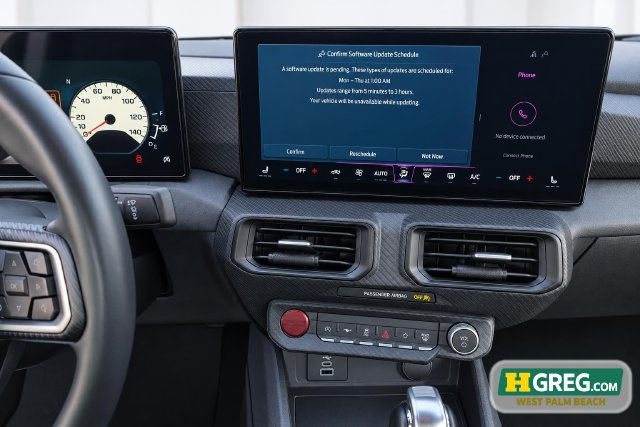 Used 2024 Ford Mustang Convertible RWD image 14