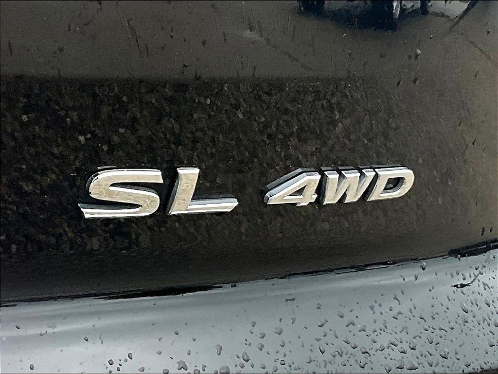 Used 2025 Nissan Pathfinder SL AWD/4WD image 26