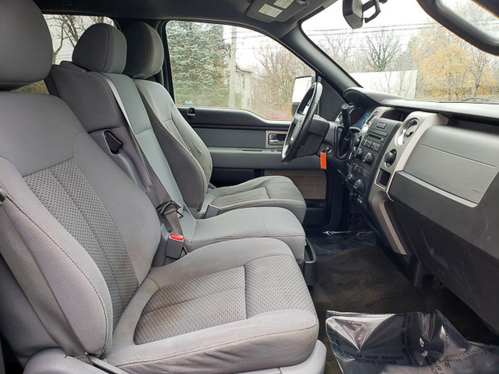 Used 2011 Ford F150 XLT w/ XTR Pkg image 27