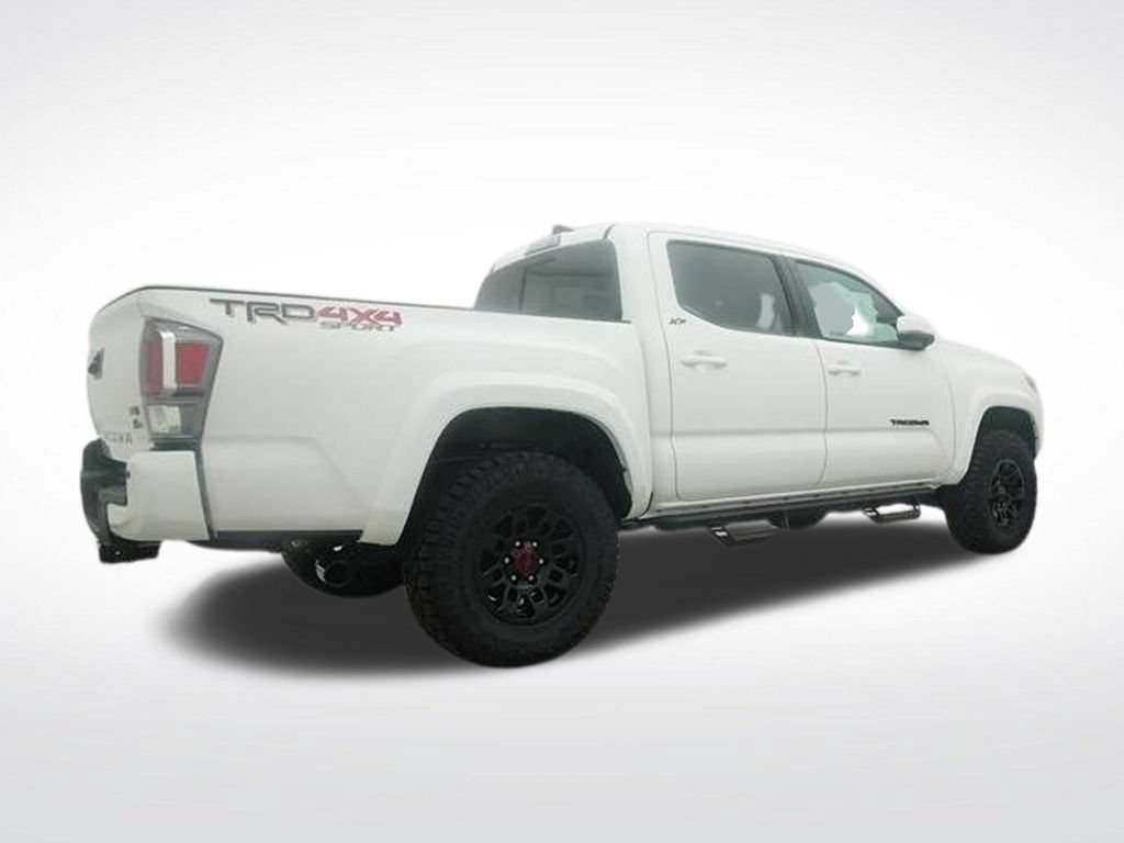 Used 2022 Toyota Tacoma TRD Sport w/ Technology Package AWD/4WD image 29