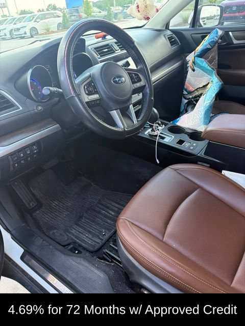 Used 2017 Subaru Outback 3.6R Touring w/ Popular Package #5A AWD/4WD image 5