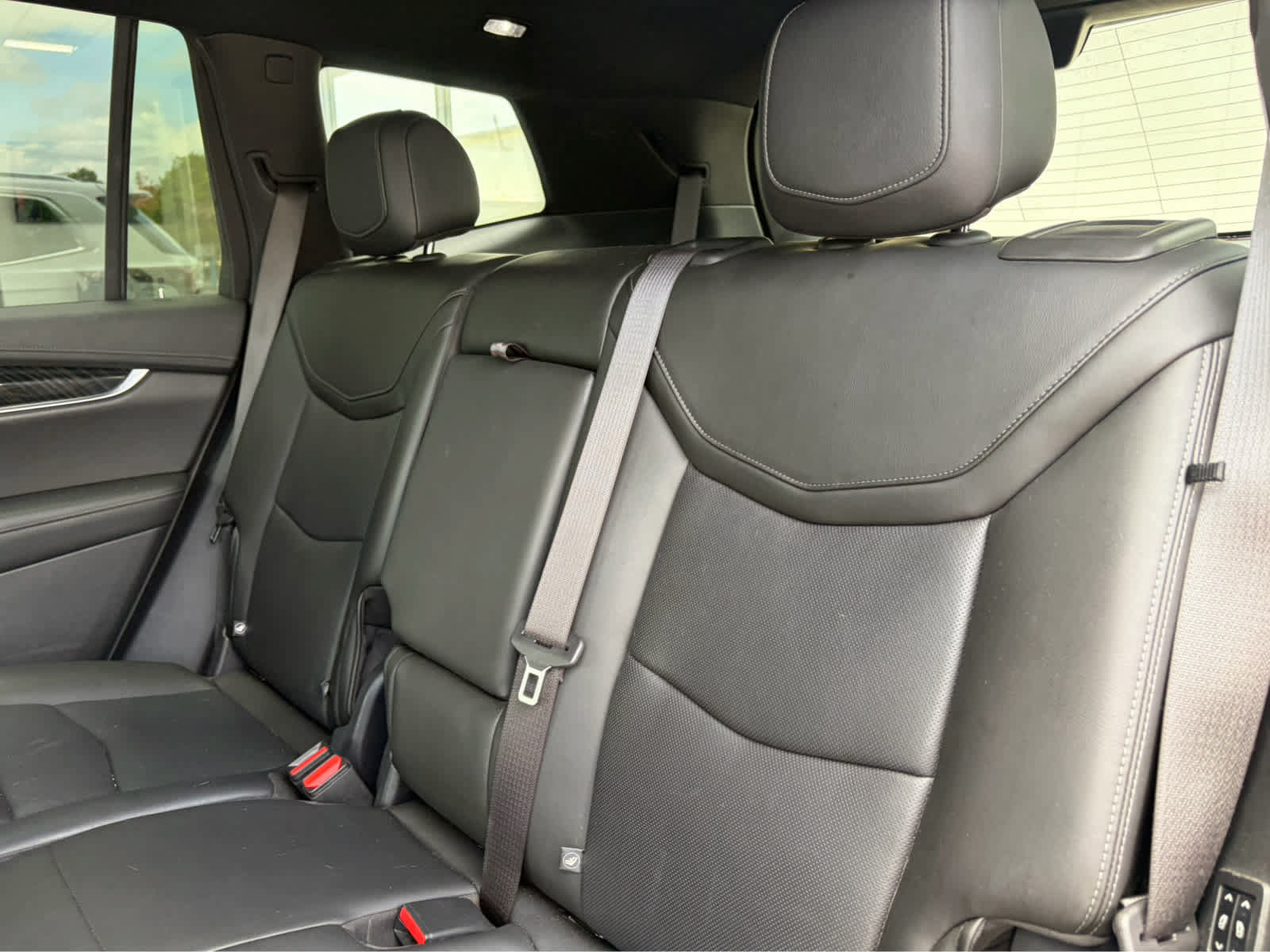 Used 2021 Cadillac XT6 Premium Luxury FWD image 9