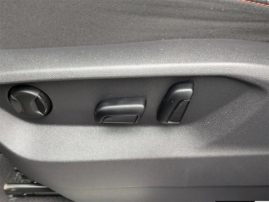 Used 2024 Volkswagen Atlas Peak Edition SE image 21