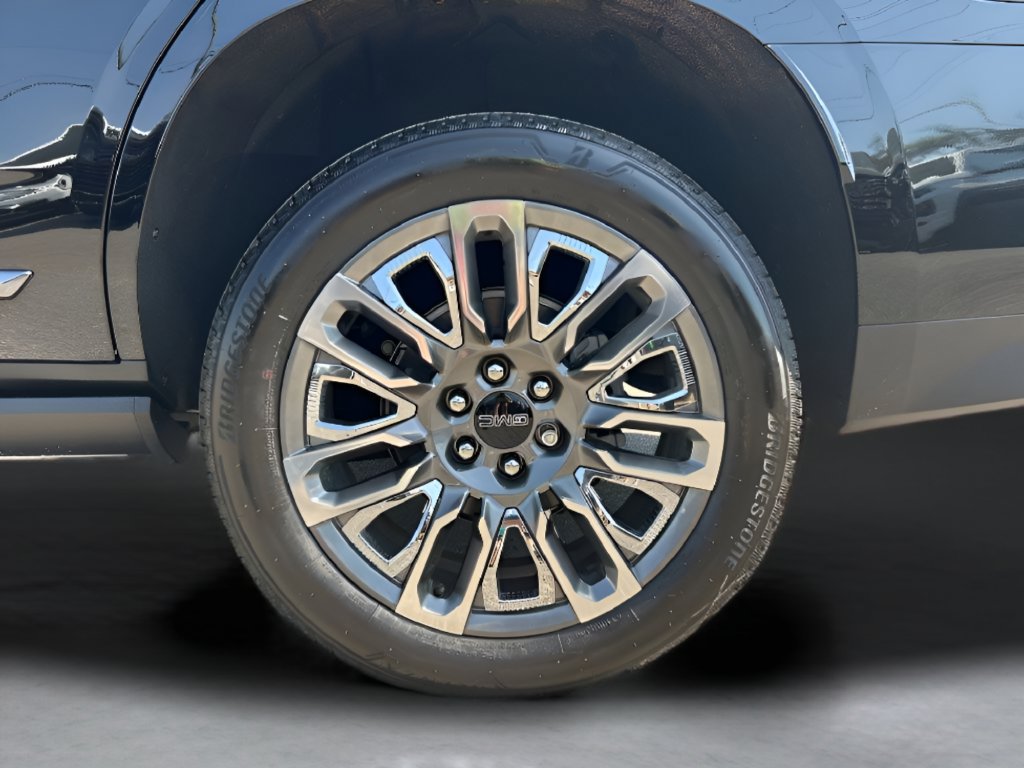 Used 2023 GMC Yukon Denali Ultimate AWD/4WD image 36