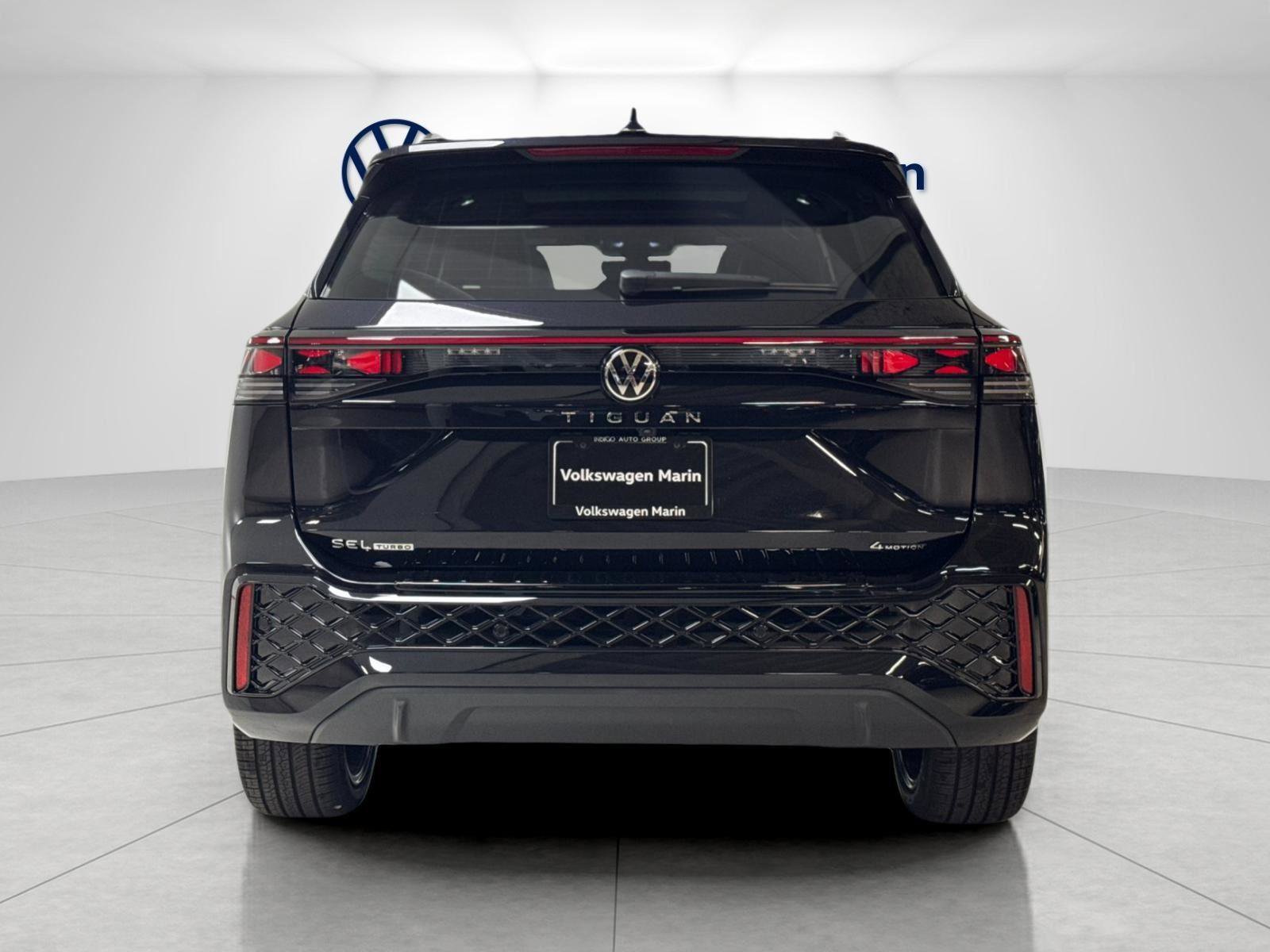 New 2026 Volkswagen Tiguan SEL R-Line AWD/4WD image 4