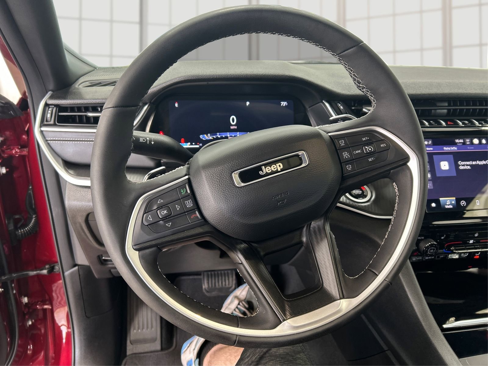 Used 2024 Jeep Grand Cherokee L Altitude image 17