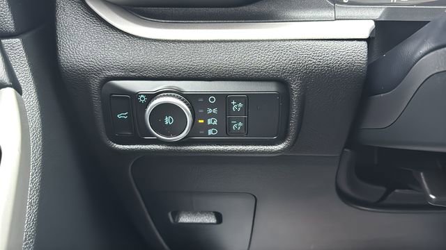 Certified 2023 Ford Explorer XLT w/ Equipment Group 202A image 14