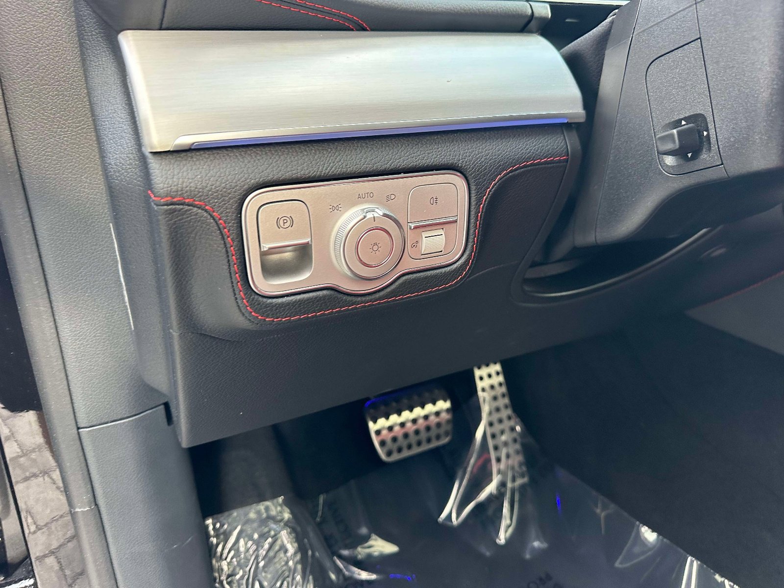 Used 2025 Mercedes-Benz GLE 53 AMG 4MATIC Coupe image 21