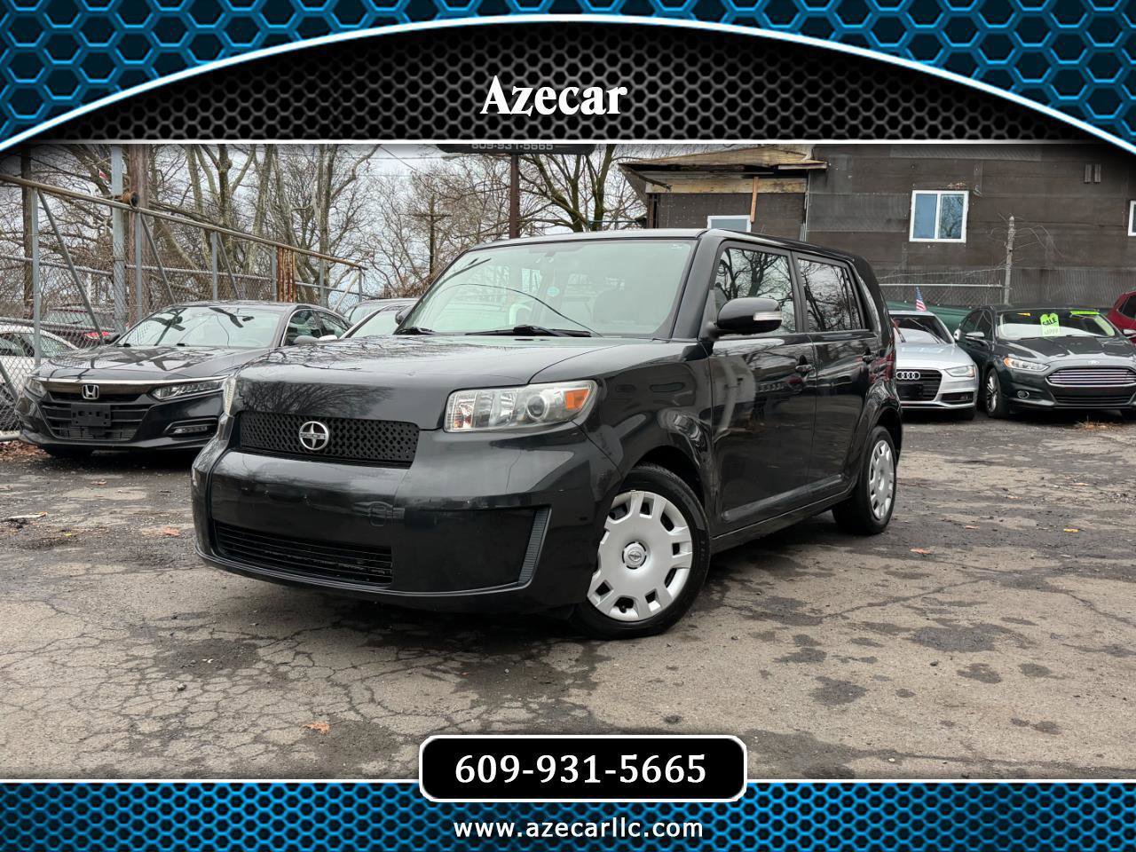 Used 2009 Scion xB image 1