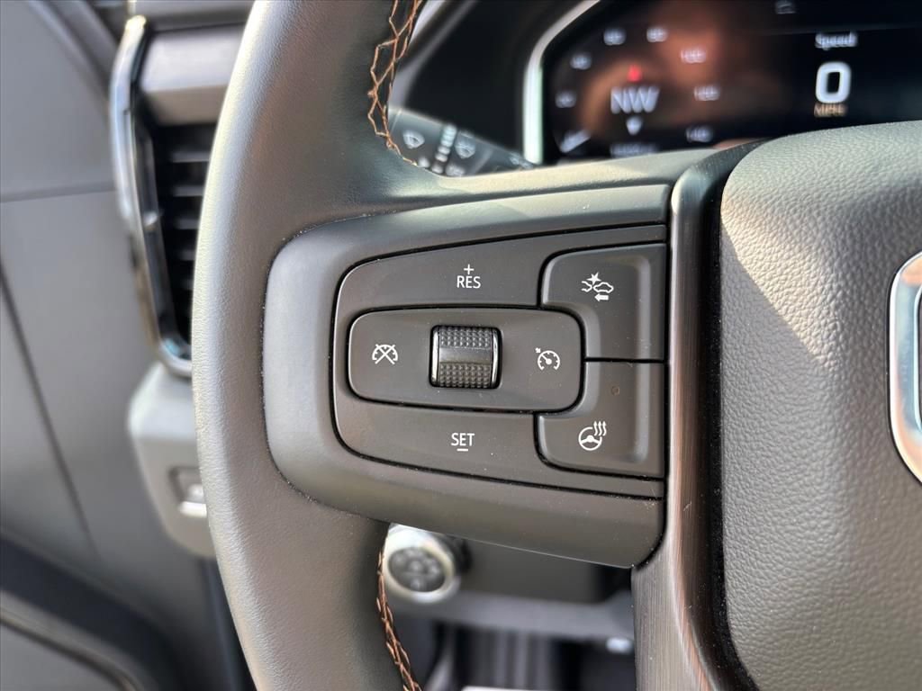 Used 2025 GMC Sierra 2500 AT4 w/ AT4 Premium Plus Package AWD/4WD image 17