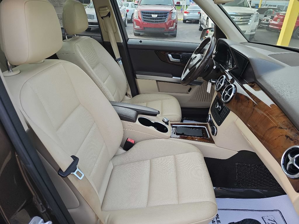 Used 2015 Mercedes-Benz GLK 350 2WD w/ Premium 1 Package image 50