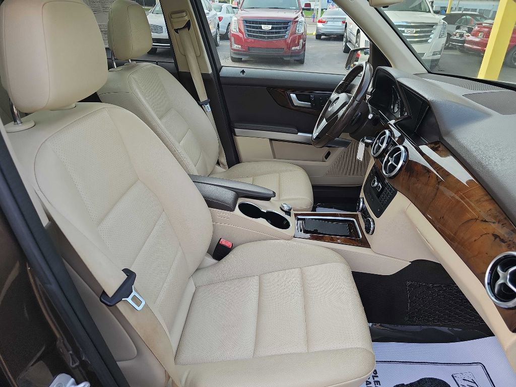 Used 2015 Mercedes-Benz GLK 350 2WD w/ Premium 1 Package image 50