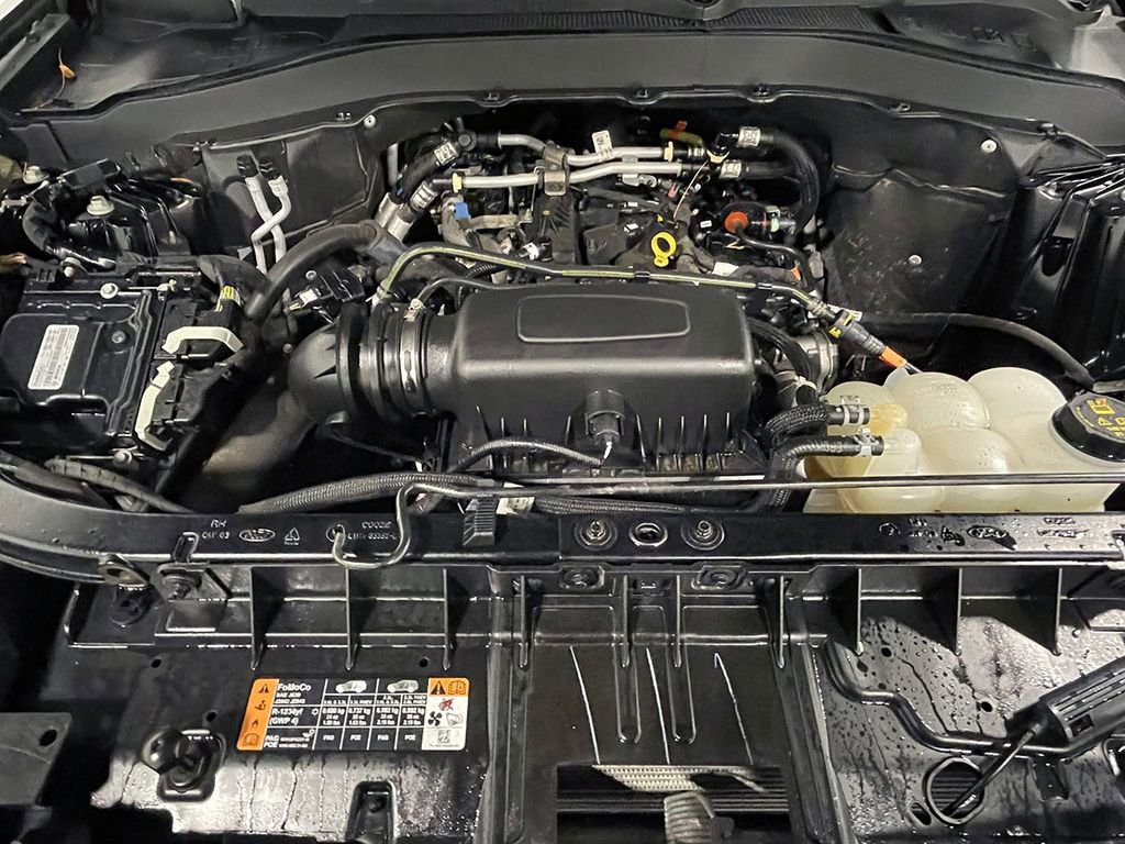 Used 2022 Ford Explorer XLT w/ Equipment Group 202A image 42
