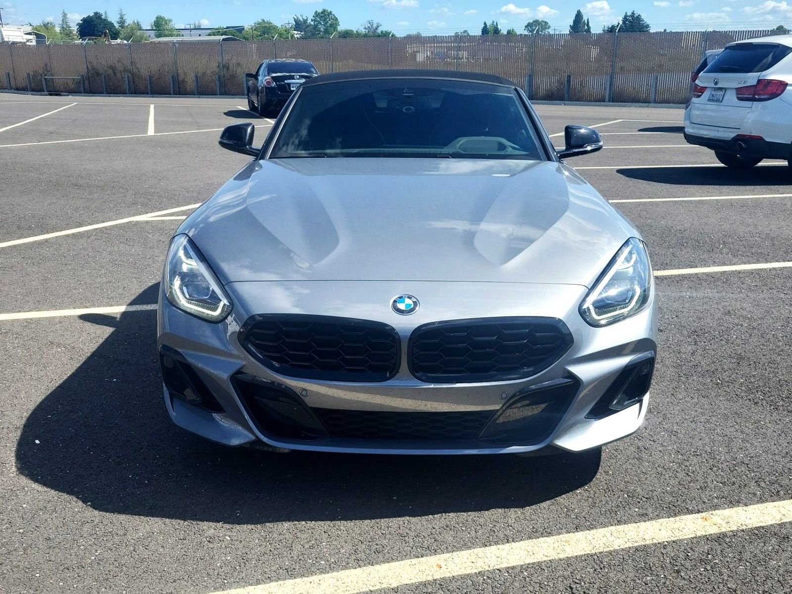 Used 2025 BMW Z4 M40i w/ Premium Package RWD image 2