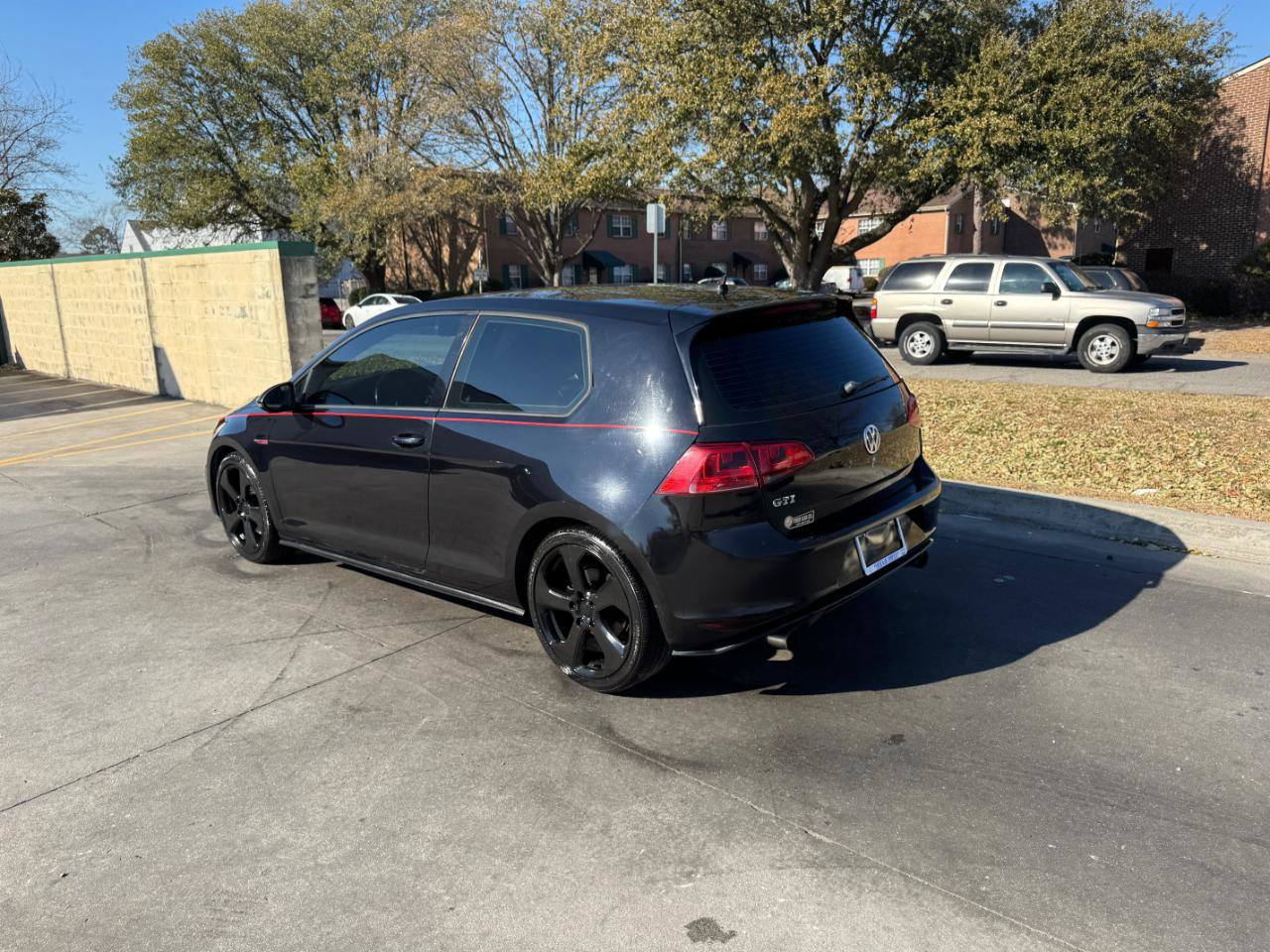 Used 2015 Volkswagen GTI S image 4