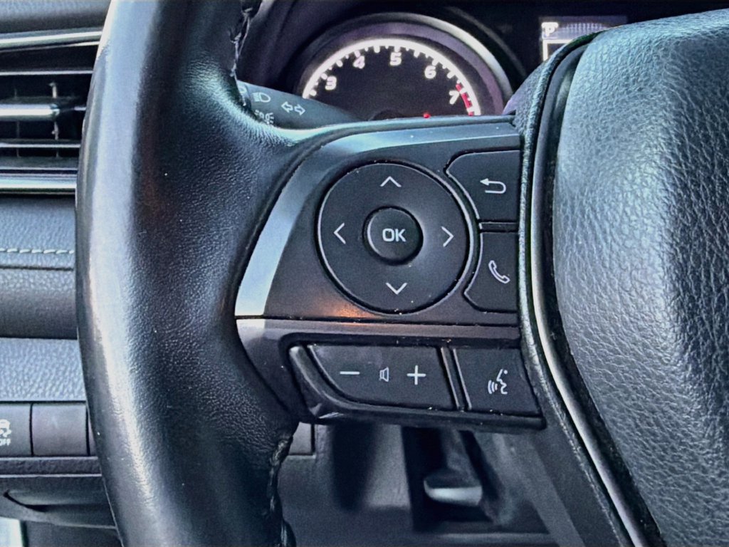 Used 2022 Toyota Camry SE FWD image 34