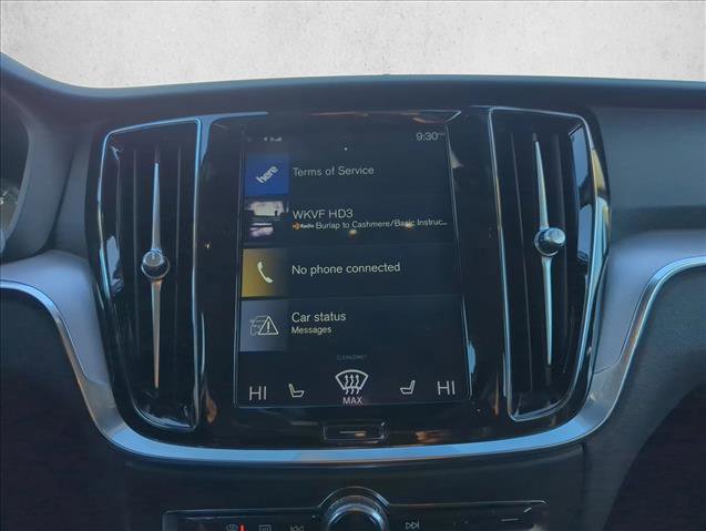 Used 2020 Volvo S60 T6 Momentum image 11