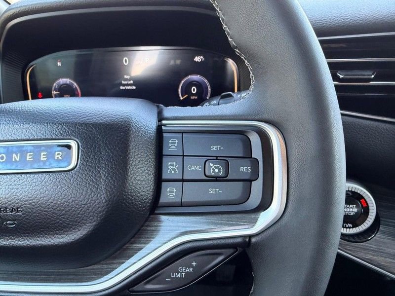 Used 2024 Jeep Wagoneer Series II image 14