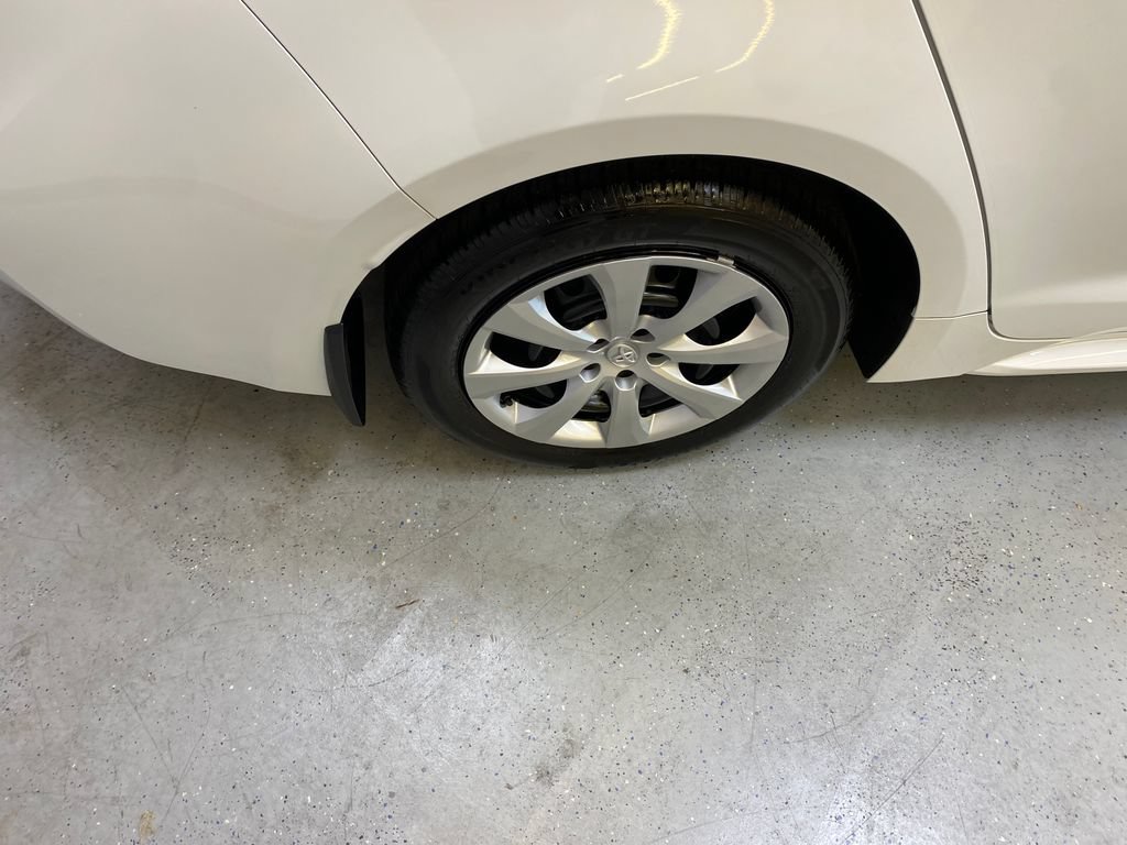 Used 2026 Toyota Corolla LE FWD image 13