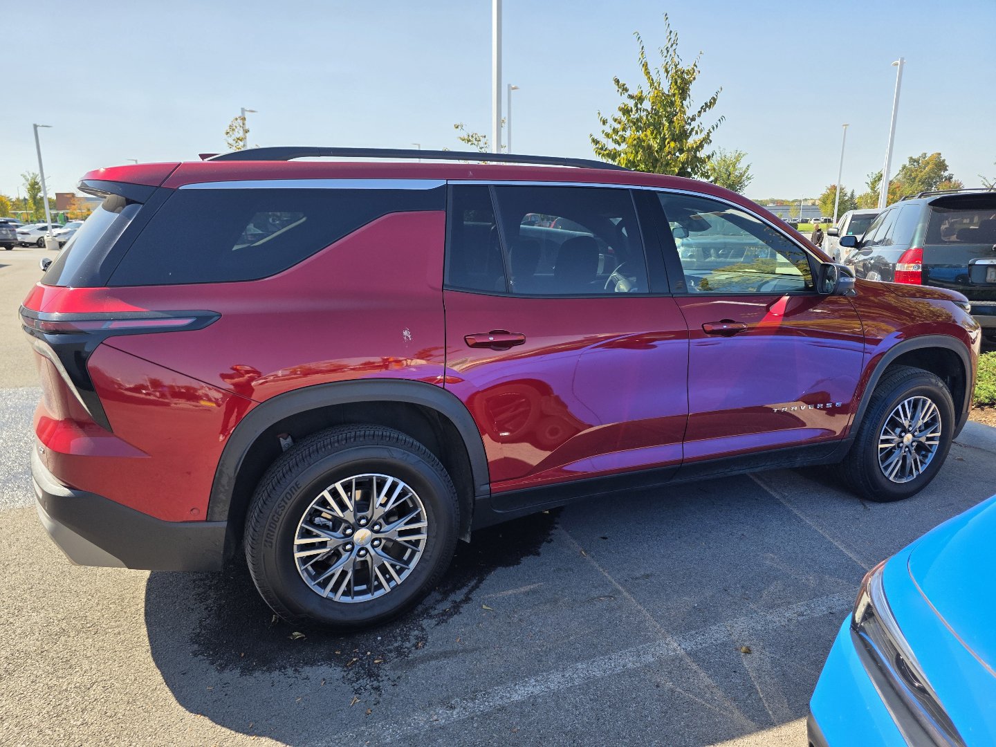 Used 2024 Chevrolet Traverse LT w/ Enhanced Driving Package AWD/4WD image 9