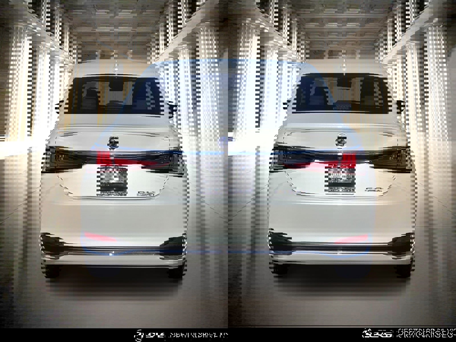 Certified 2019 Lexus ES 300h w/ Accessory Package image 6