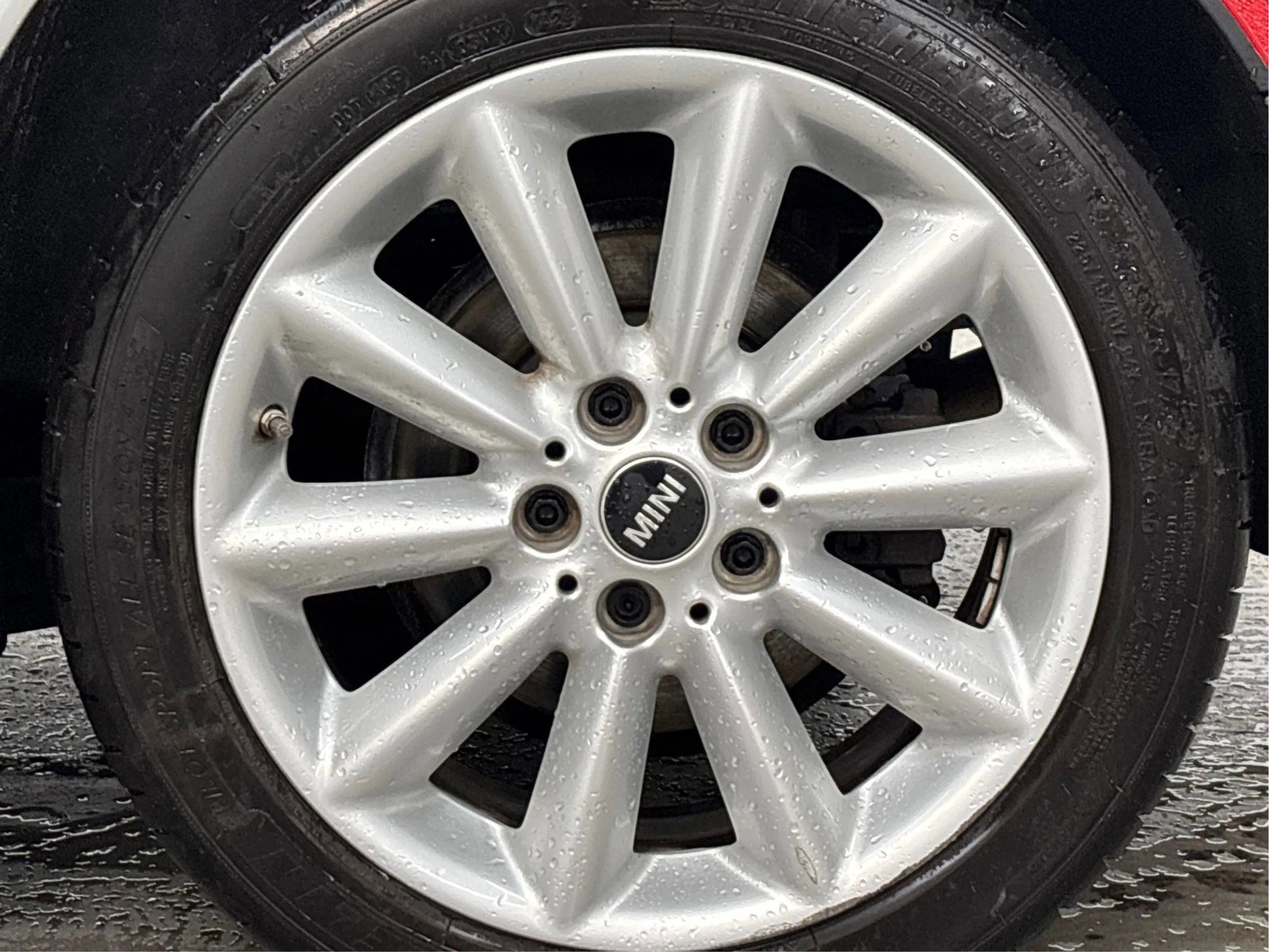 Used 2020 MINI Cooper Clubman S w/ Storage Package image 32