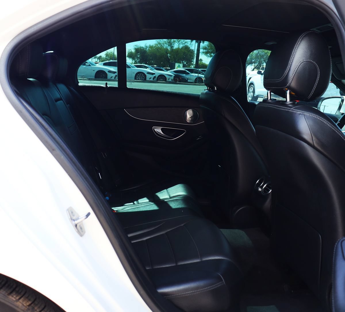 Used 2020 Mercedes-Benz C 300 Sedan w/ Premium Package image 27