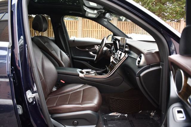 Used 2018 Mercedes-Benz GLC 300 GLC 300 4MATIC SUV w/ Multimedia Package image 31