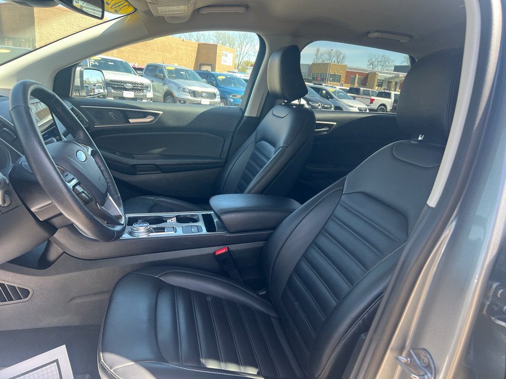 Used 2024 Ford Edge SEL AWD/4WD image 7