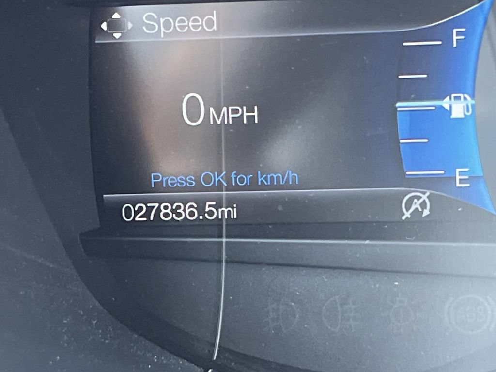 Used 2020 Ford Fusion SE FWD image 16