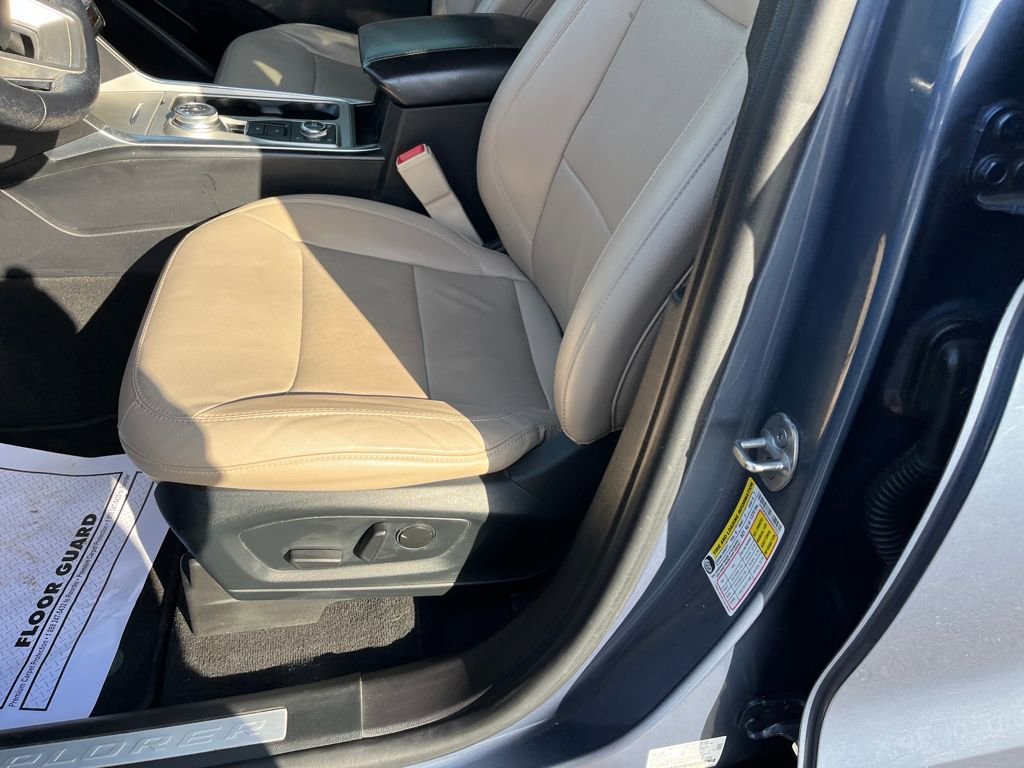 Used 2021 Ford Explorer Limited w/ Equipment Group 301A image 20