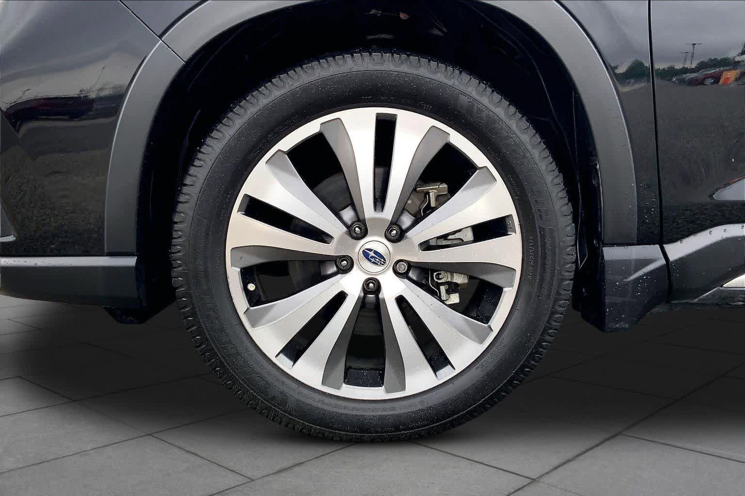 Used 2022 Subaru Ascent Touring w/ Popular Package #2A AWD/4WD image 11