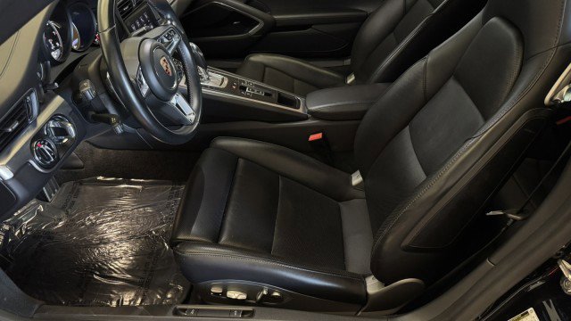 Used 2019 Porsche 911 Turbo image 19