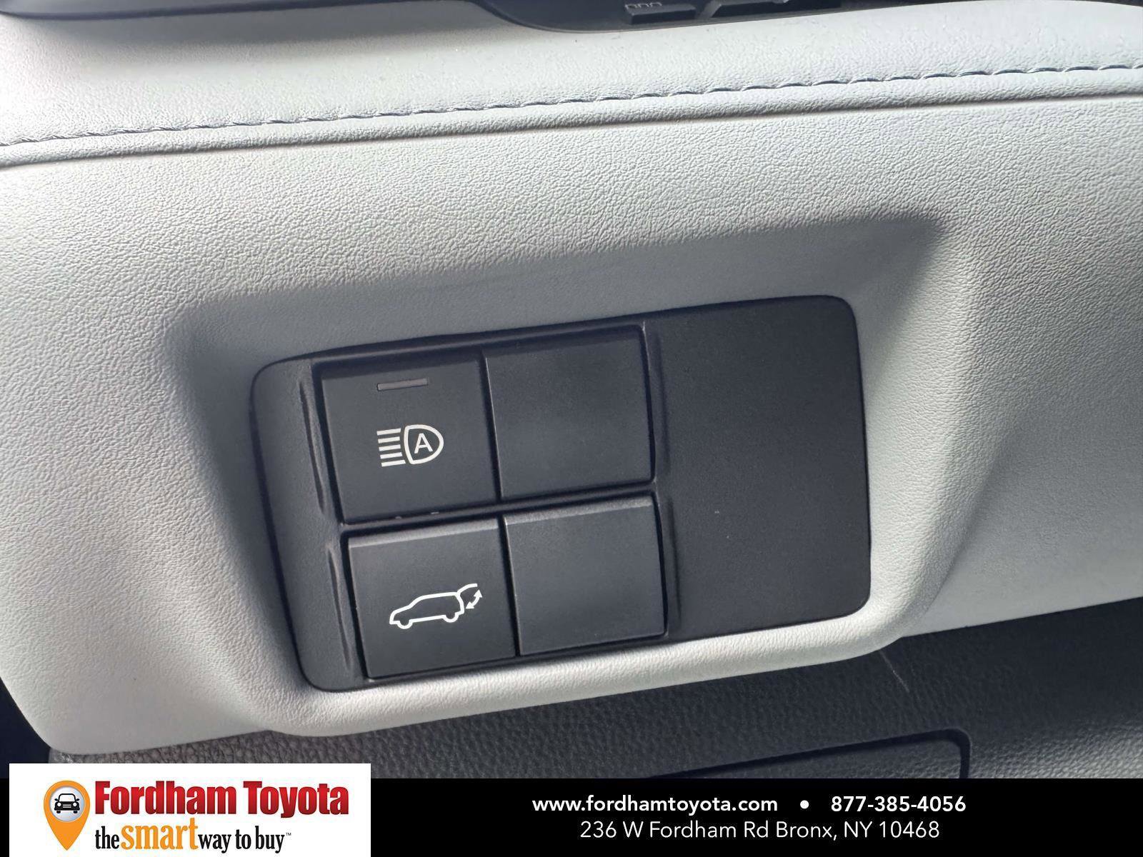 Used 2022 Toyota Highlander XLE image 20