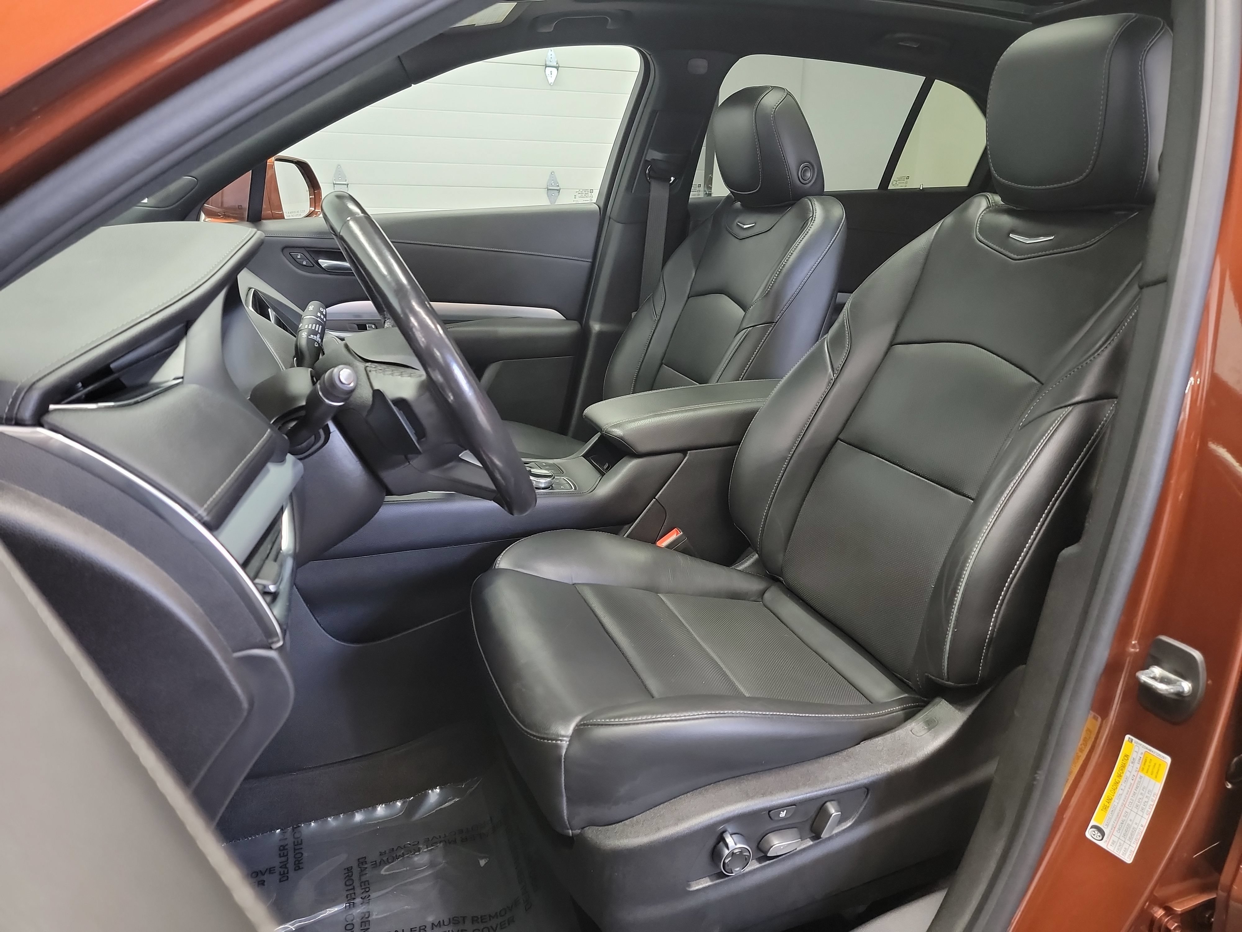 Used 2019 Cadillac XT4 Premium Luxury AWD/4WD image 12