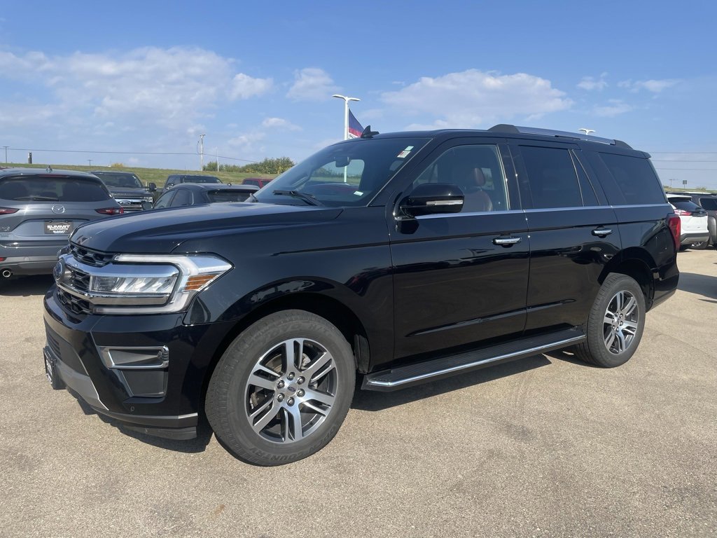 Used 2023 Ford Expedition Limited image 6
