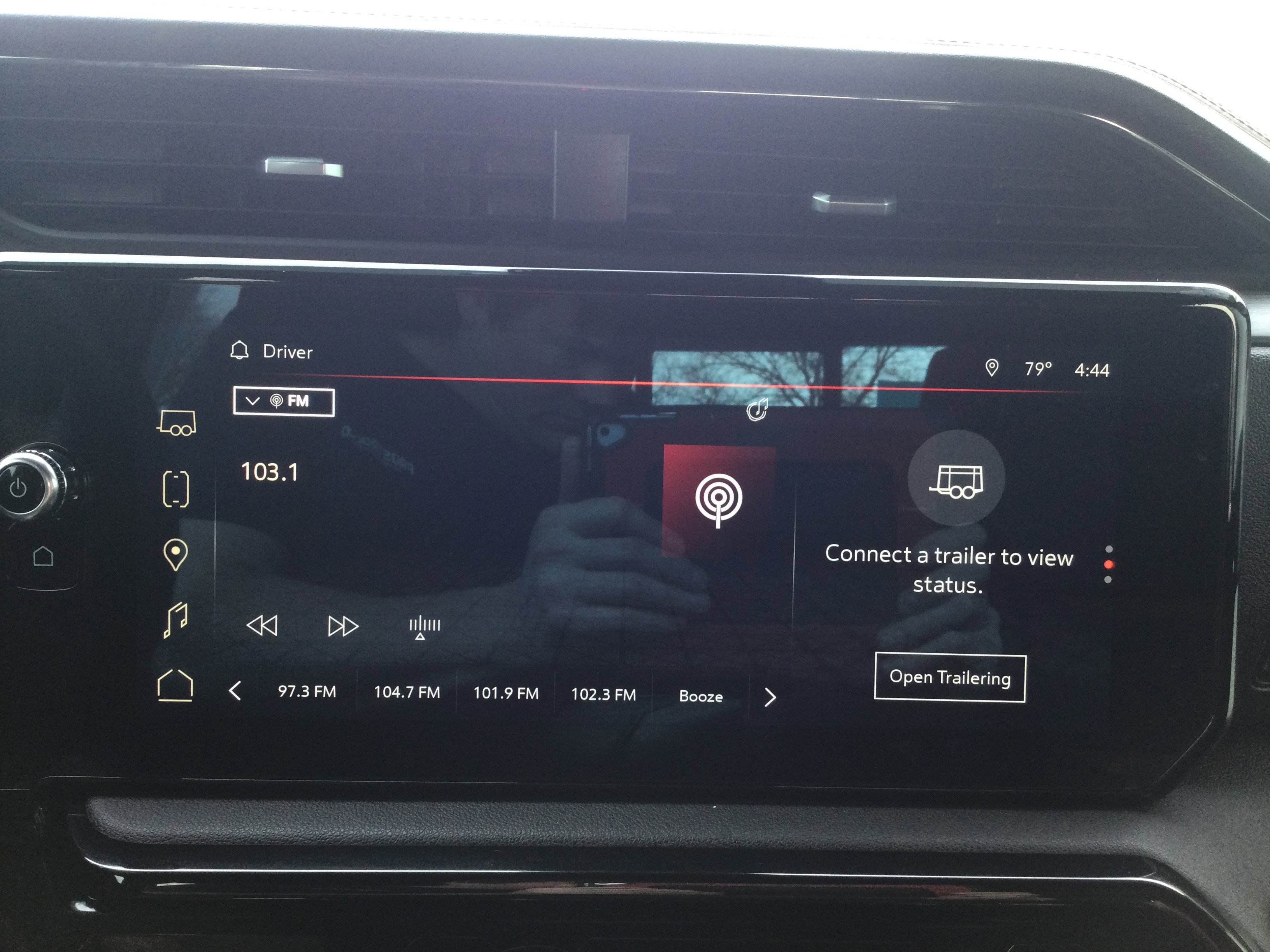 Used 2024 GMC Sierra 1500 AT4 w/ Technology Package image 18