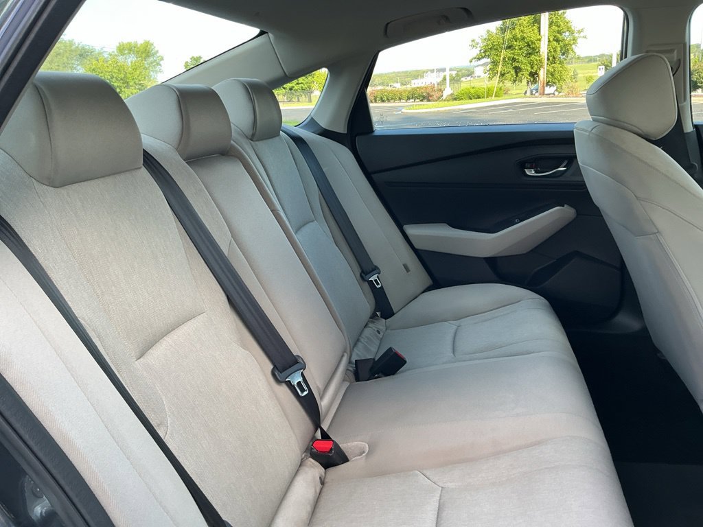 Used 2025 Honda Accord SE image 35