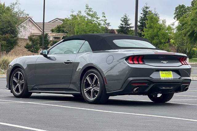 Used 2025 Ford Mustang Convertible RWD image 3