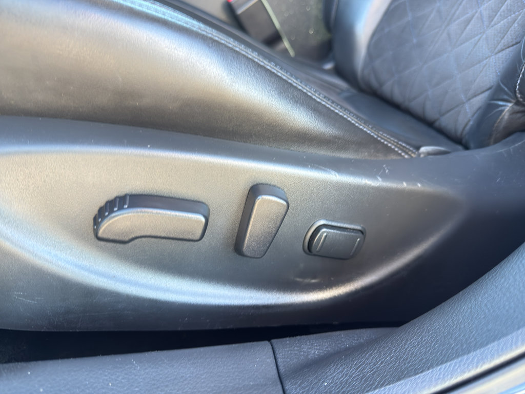 Used 2017 Nissan Maxima SR w/ Midnight Edition image 13